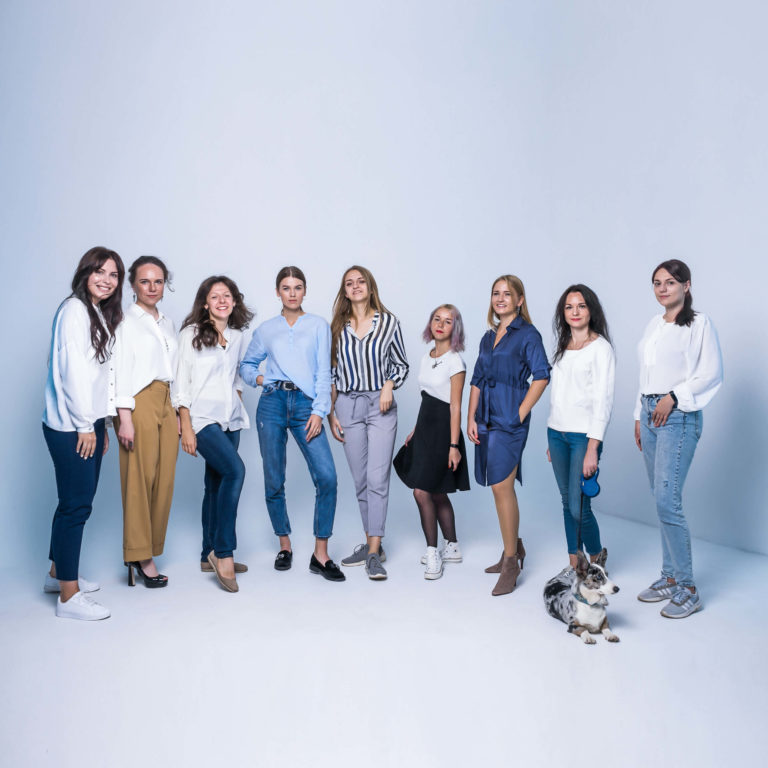 Женский коллектив